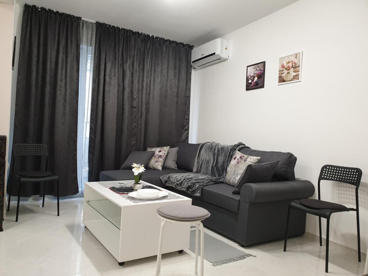 New The Twins Varna Two-Bedroom, Apt 5 At 15 Tsani Ginchev Street, Floor 3 Exterior foto