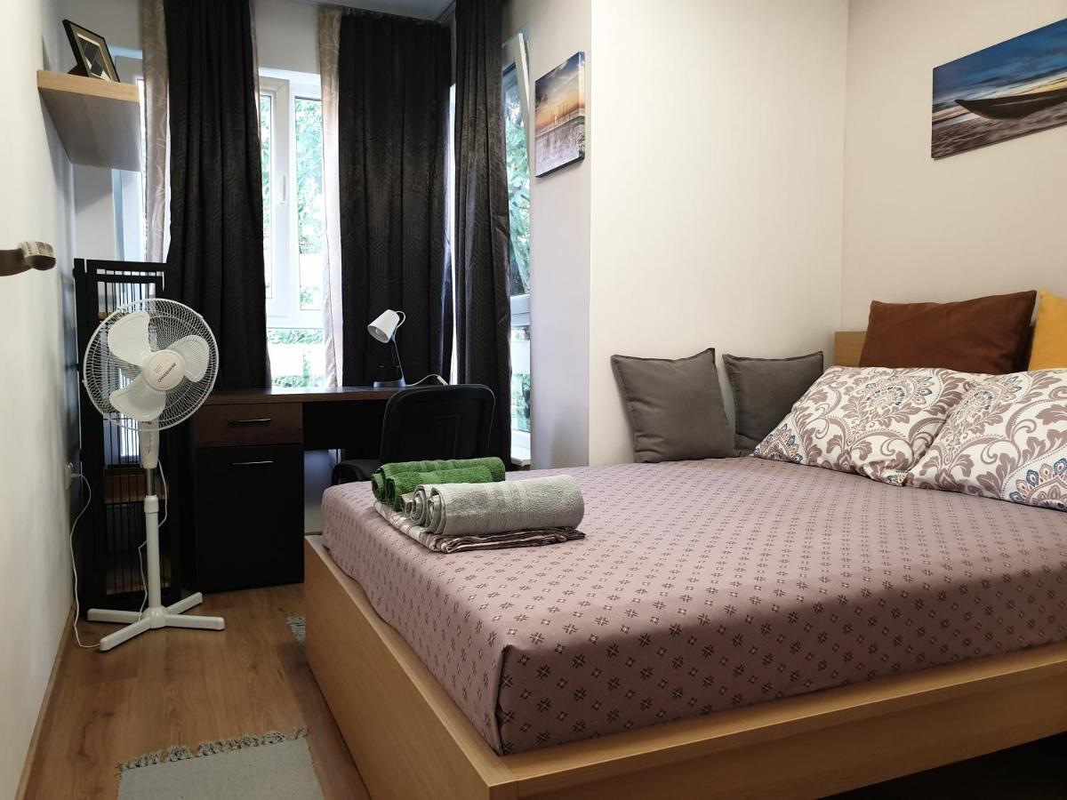 New The Twins Varna Two-Bedroom, Apt 5 At 15 Tsani Ginchev Street, Floor 3 Exterior foto